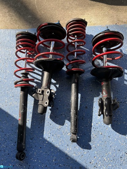 1995-1998-nissan-240sx-shocks-and-lowering-springs